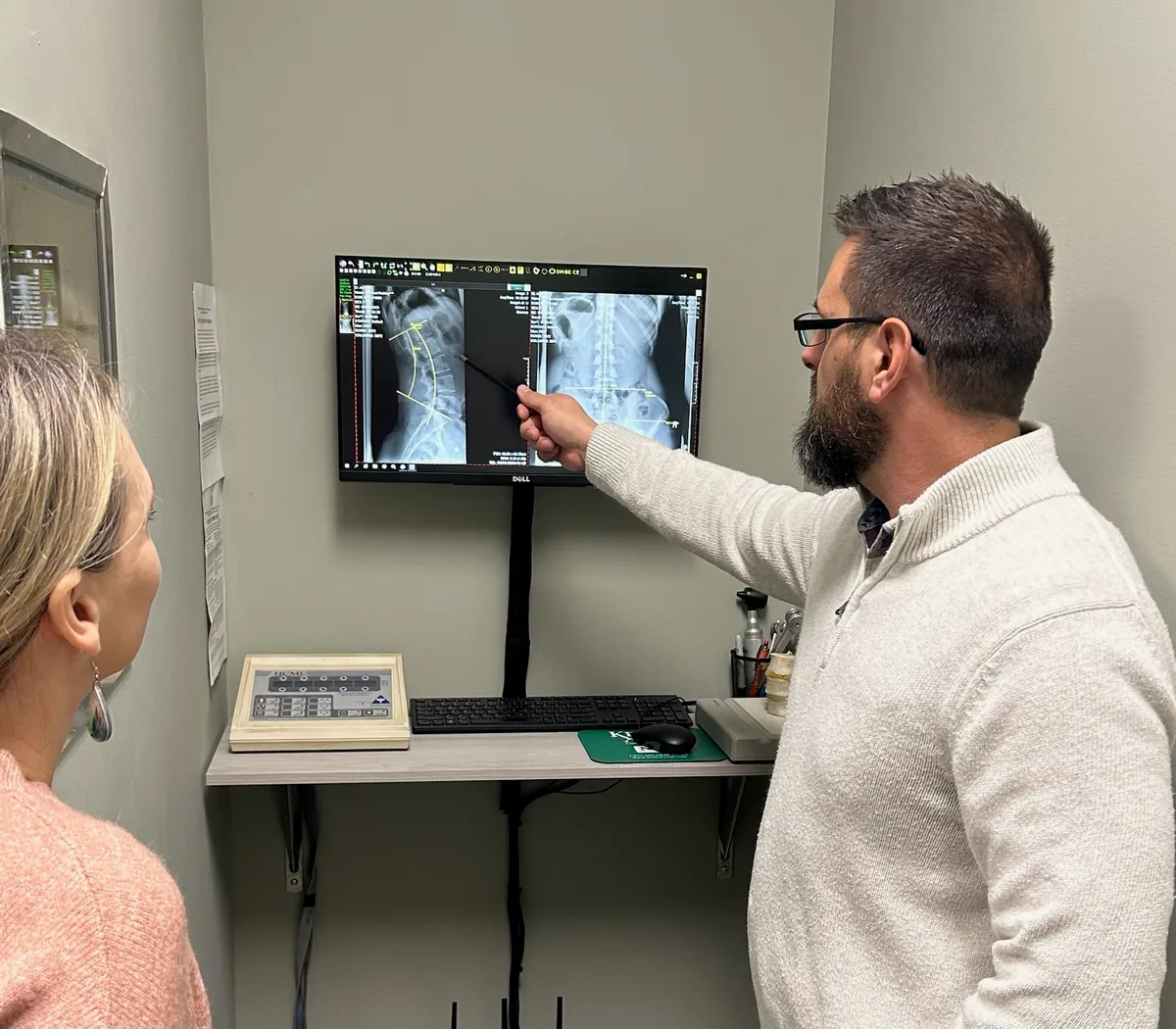 New patient consultation with the chiropractor
